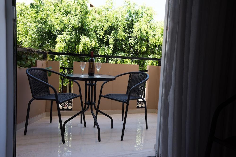 Sunset Seaside Apartments & Studios Rethymno  Ngoại thất bức ảnh